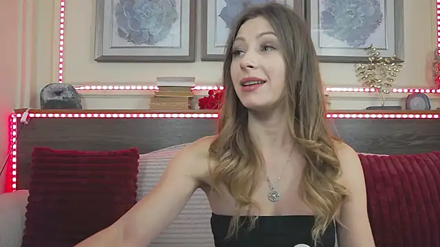 MuseDollX online show from February 17, 8:19 pm