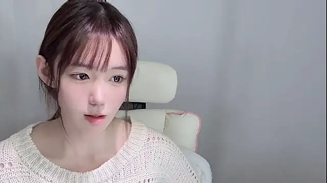 Snapshot of Xiao-runbao chatting on October 19, 2:52 pm Xiao-runbao online show from October 19, 2:52 pm