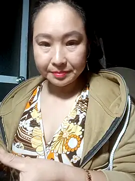 suki-lady online show from November 3, 4:33 pm