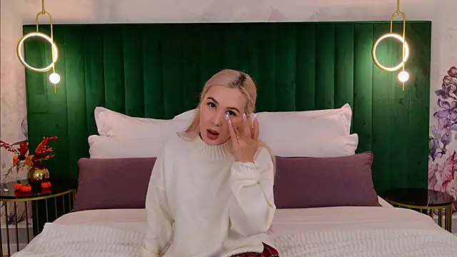 Snapshot of BarbieMilne chatting on September 26, 3:31 pm BarbieMilne online show from September 26, 3:31 pm