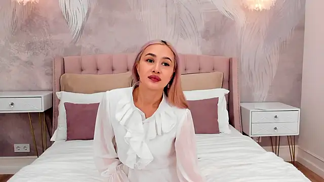 Snapshot of BarbieMilne chatting on September 18, 3:10 pm BarbieMilne online show from September 18, 3:10 pm