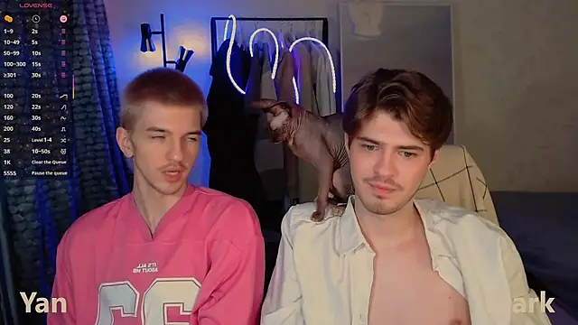 itsyanbb online show from December 14, 4:51 am