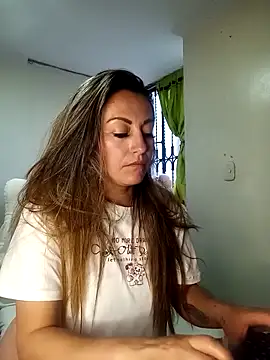 Snapshot of -AngelNova- chatting on September 14, 10:40 pm -AngelNova- online show from September 14, 10:40 pm