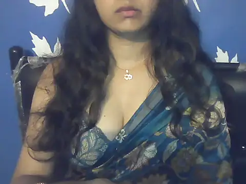 SoftButDeadly0 online show from December 3, 6:32 pm