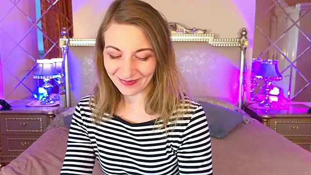 Katherine Loveau online show from November 25, 4:36 am