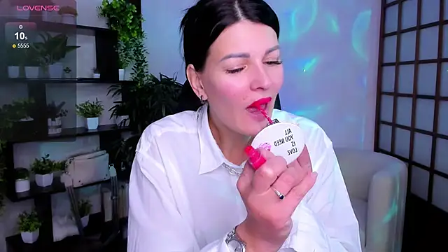 O1d Lady online show from September 22, 8:46 am