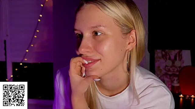 ElysiaXo online show from November 8, 10:26 pm