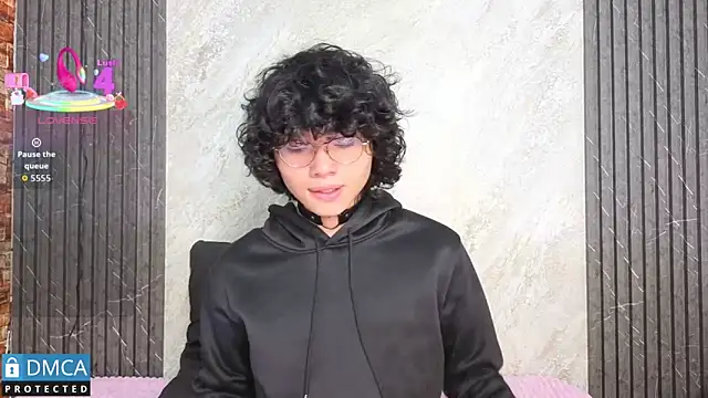 Snapshot of mich_marin_ chatting on October 3, 11:48 am mich marin online show from October 3, 11:48 am