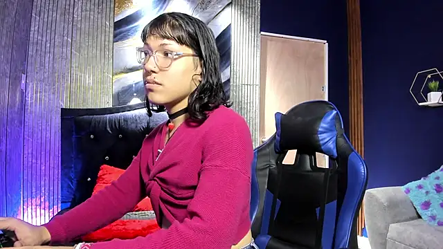 Snapshot of christina_vamp1 chatting on October 19, 2:30 pm christina vamp1 online show from October 19, 2:30 pm