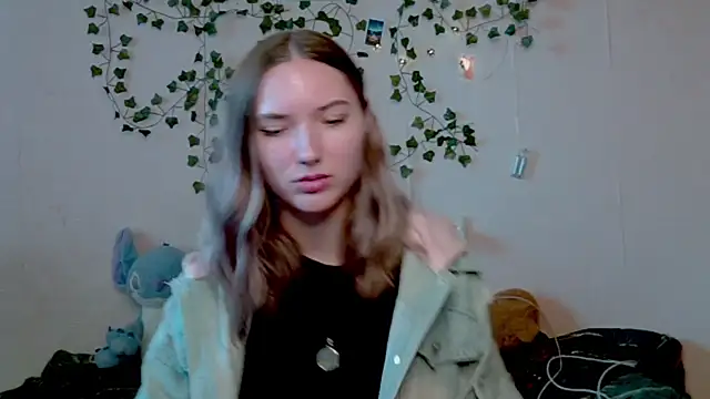  kikiclark   online show from October 23, 1:17 pm