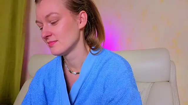 MysticVenus  online show from April 1, 1:41 pm