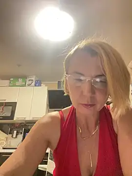 VasylynaLove421 online show from September 14, 7:34 pm
