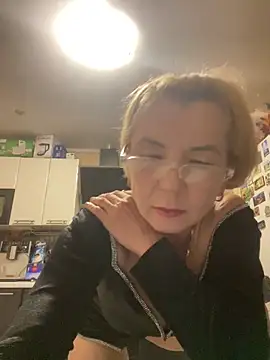 VasylynaLove421 online show from September 9, 6:30 pm