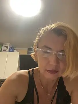 VasylynaLove421 online show from September 15, 7:43 pm