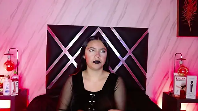 Snapshot of Miss_Lexxy chatting on September 22, 12:47 pm Miss Lexxy online show from September 22, 12:47 pm