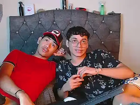 Snapshot of logan_willyams_ chatting on September 21, 12:42 am logan willyams online show from September 21, 12:42 am