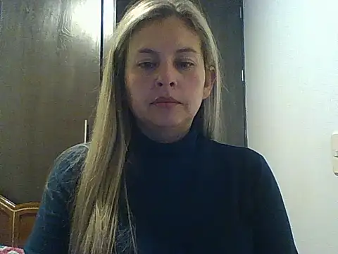 Snapshot of Valery__Rouse_ chatting on September 19, 4:11 am Valery Rouse online show from September 19, 4:11 am