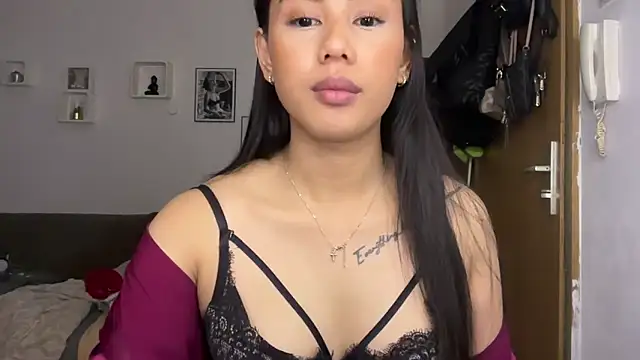 Snapshot of EclipseX_ chatting on September 13, 11:57 pm EclipseX  online show from September 13, 11:57 pm