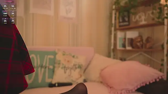 Ruminelle online show from February 5, 7:55 am