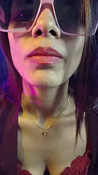 royeoy22 online show from January 17, 2:57 pm