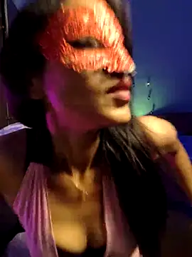 royeoy22 online show from September 30, 3:50 pm