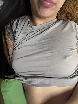 lulizoee online show from June 2, 6:42 pm