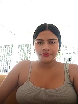Snapshot of daringxxxhot chatting on September 24, 1:10 pm daringxxxhot online show from September 24, 1:10 pm
