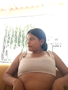 Snapshot of daringxxxhot chatting on September 20, 2:04 pm daringxxxhot online show from September 20, 2:04 pm