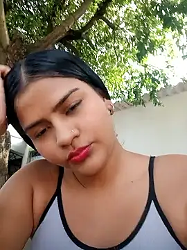 Snapshot of daringxxxhot chatting on September 17, 1:09 pm daringxxxhot online show from September 17, 1:09 pm