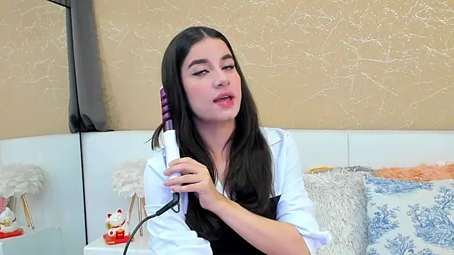 Snapshot of MiaDunoff chatting on September 25, 9:34 pm MiaDunoff online show from September 25, 9:34 pm
