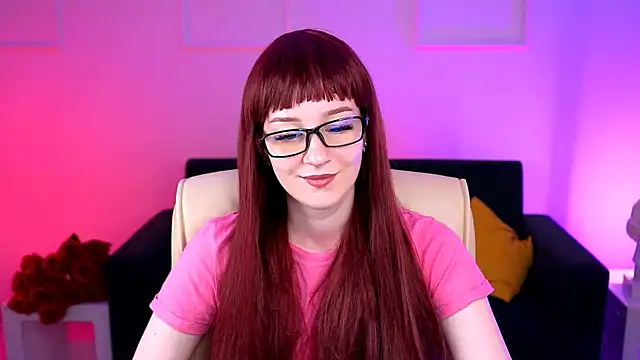 Snapshot of AliceWelch_ chatting on September 14, 8:34 am AliceWelch online show from September 14, 8:34 am