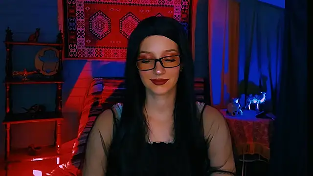 Snapshot of AliceWelch_ chatting on September 21, 7:34 pm AliceWelch online show from September 21, 7:34 pm