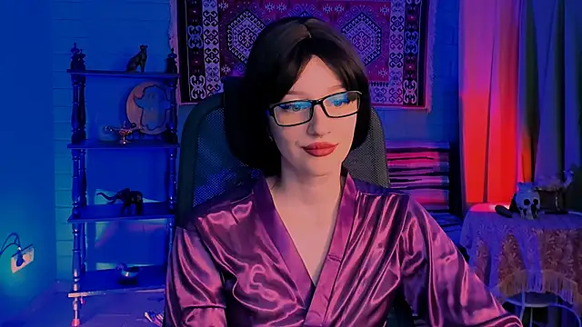 Snapshot of AliceWelch_ chatting on October 4, 12:44 pm AliceWelch online show from October 4, 12:44 pm