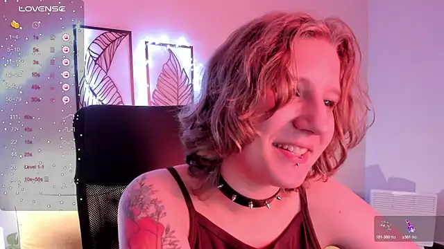 Hailey Foxy online show from October 31, 9:24 am