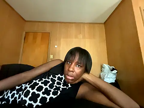 saltlightEmber online show from October 19, 2:52 pm