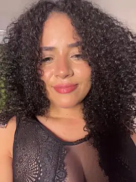 AfroSalvaje online show from December 14, 1:00 am