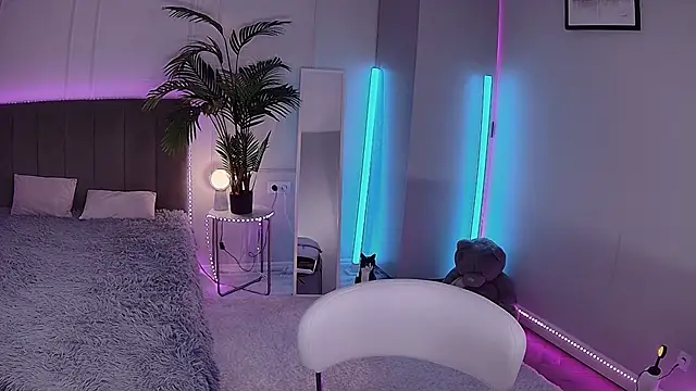 Snapshot of Lola_Sparks chatting on October 2, 5:34 am Lola Sparks online show from October 2, 5:34 am