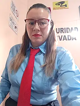 Hannah-colx online show from April 7, 6:10 pm