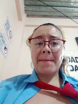 Hannah-colx online show from April 13, 9:04 pm