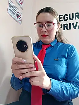 Hannah-colx online show from February 25, 5:00 pm