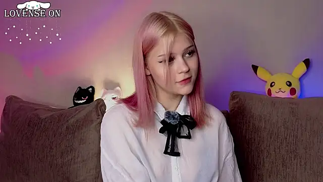 RavenKitten  online show from May 30, 2:31 am