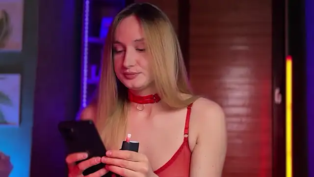 LovaMay online show from April 12, 10:51 am