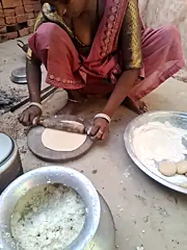 parmila203 online show from April 25, 2:14 am