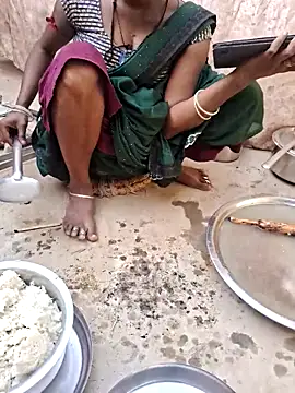 parmila203 online show from April 28, 2:27 am