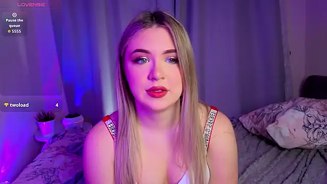 AliaBuerstatte online show from October 31, 8:13 pm