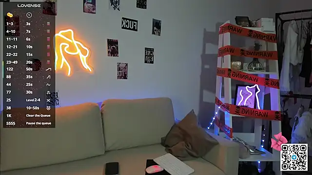 ZoniaEsshaki online show from November 8, 9:14 am