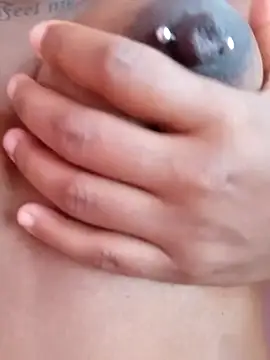 nessinha12 online show from December 2, 9:11 am