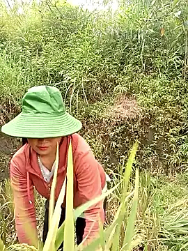 bany-xx online show from September 15, 7:27 am