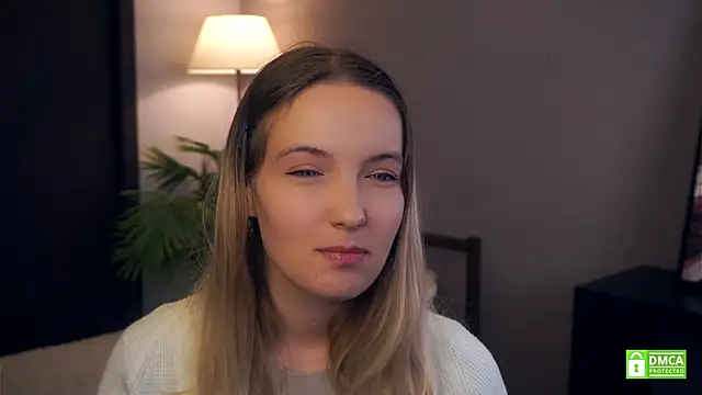 HongTomczak online show from October 24, 7:37 am