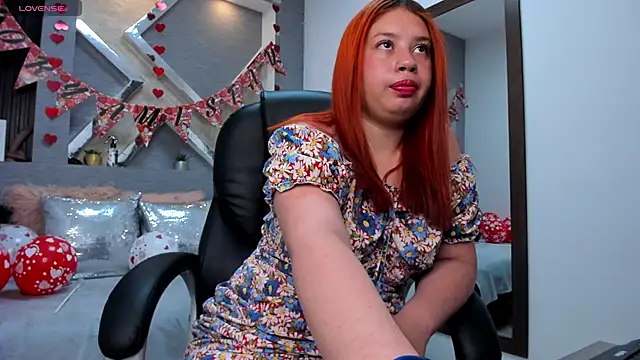 Snapshot of roxana_santini chatting on September 23, 3:21 pm roxana santini online show from September 23, 3:21 pm